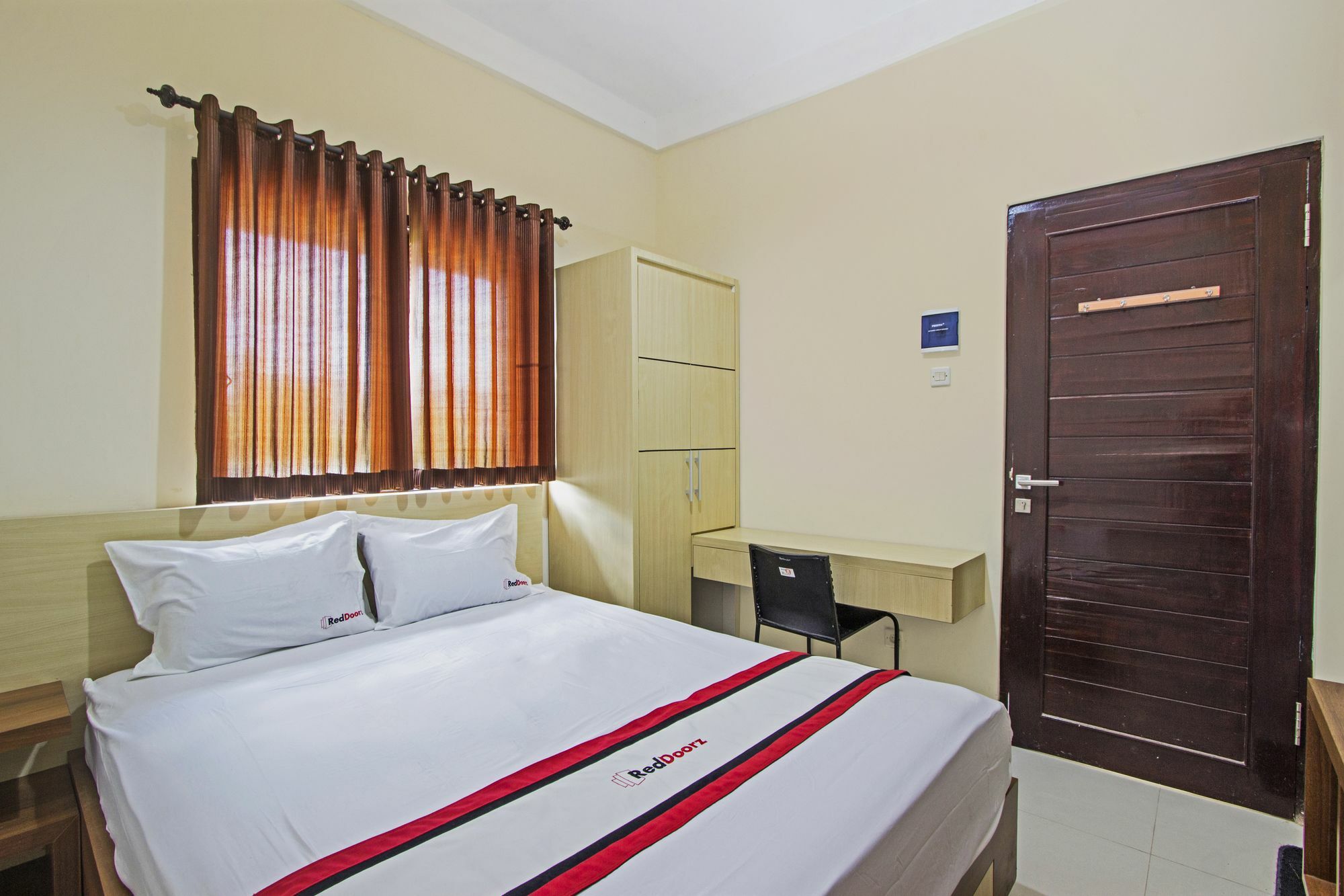 Reddoorz @ Babarsari Hotel Maguwo Ngoại thất bức ảnh